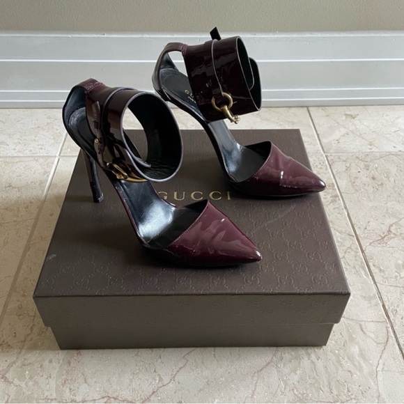 *RARE* Authentic Gucci Burgundy Patent Leather Ursula Ankle Strap Pumps - Picture 2 of 10